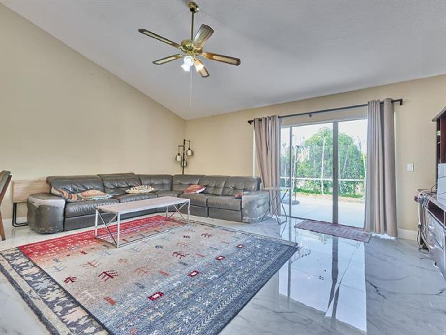 Pembroke Pines House: 786 NW 164th Ave # 786