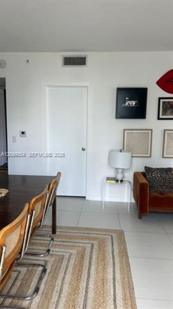 Miami Condo: 31 SE 6th St cu-1601