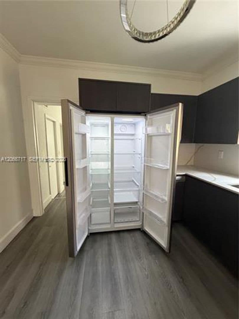 Miami House: 328 SW 15th Ave # 328