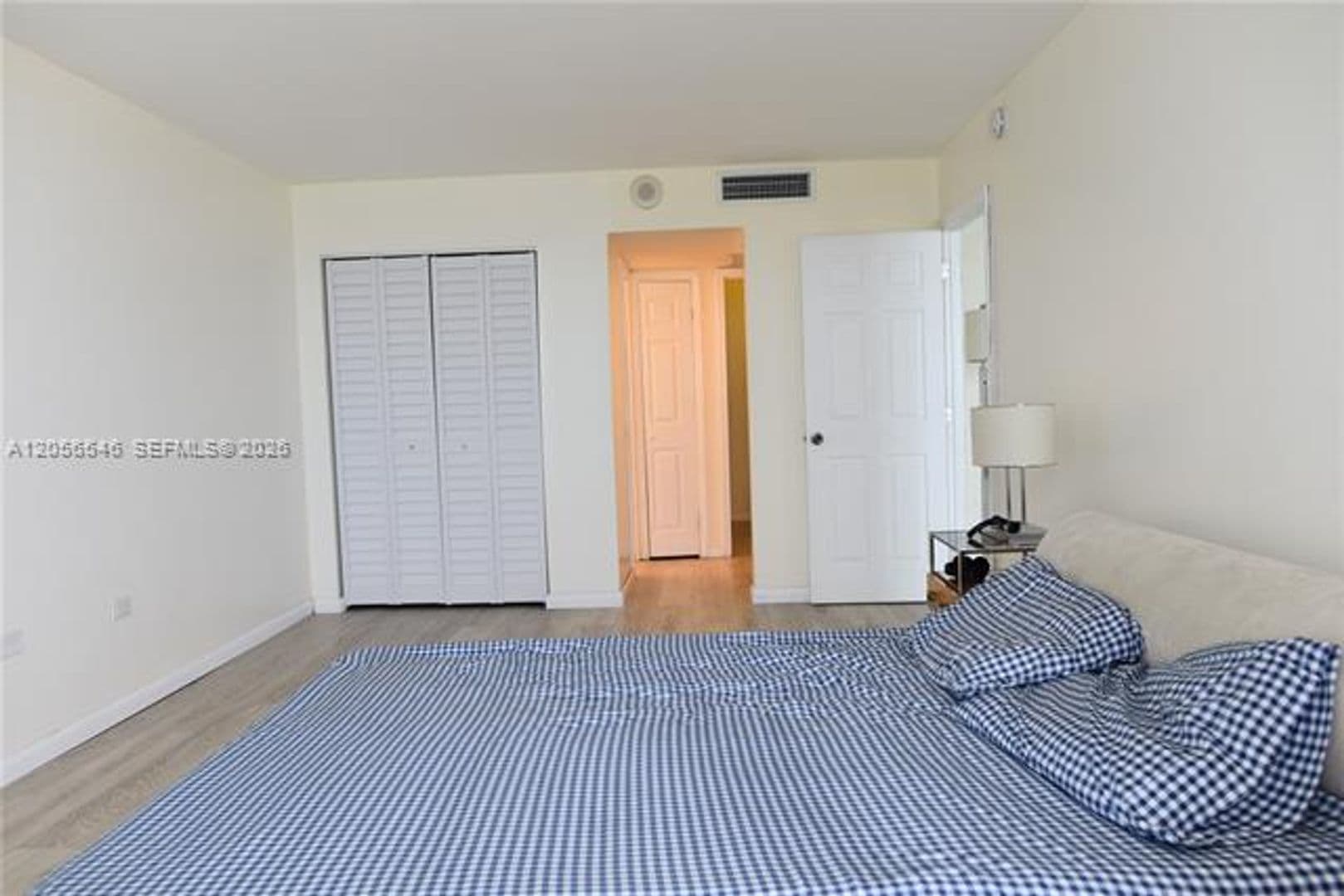 Miami Beach House: 5555 Collins Ave cu-8K