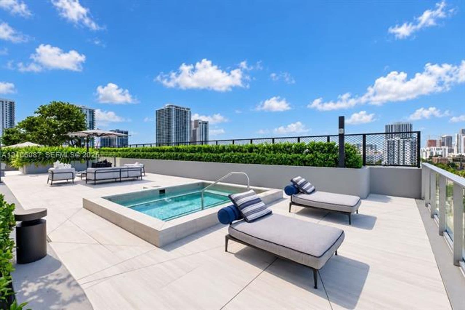 Miami Condo: 1400 Biscayne Blvd cu-2906