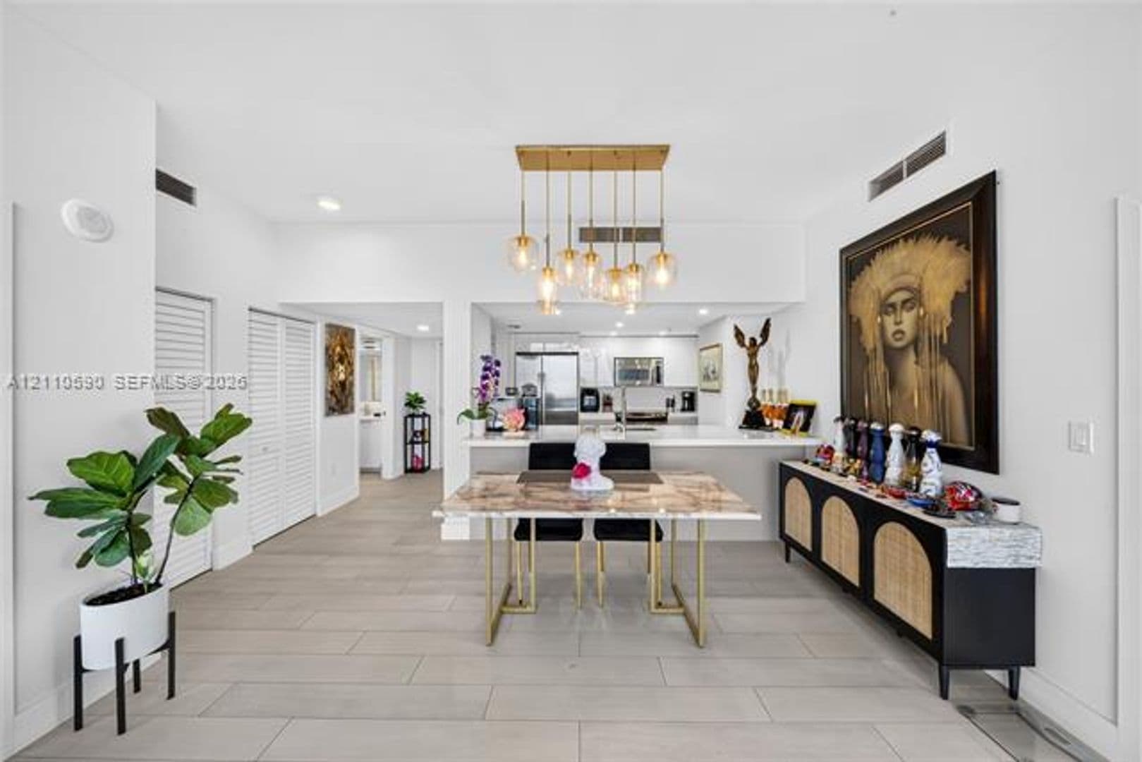 Miami Condo: 1800 N Bayshore Dr cu-809