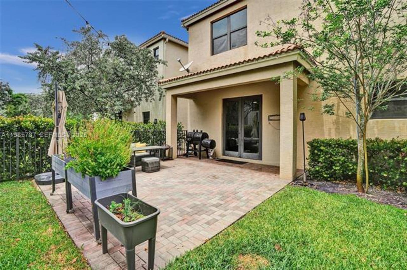 Miami House: 760 NE 193rd Ter # 760