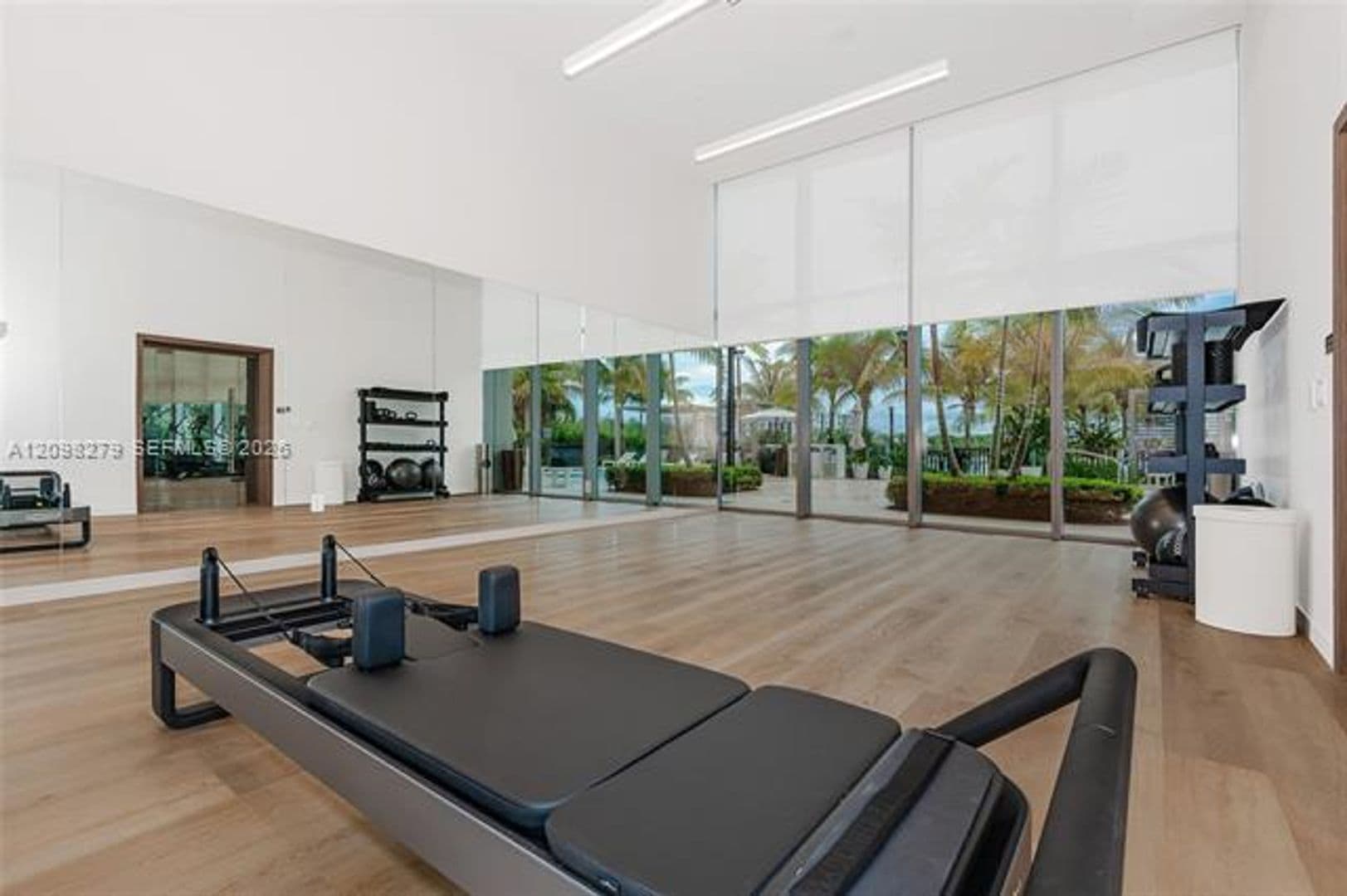 North Miami Condo: 2411 Laguna Circle cu-610