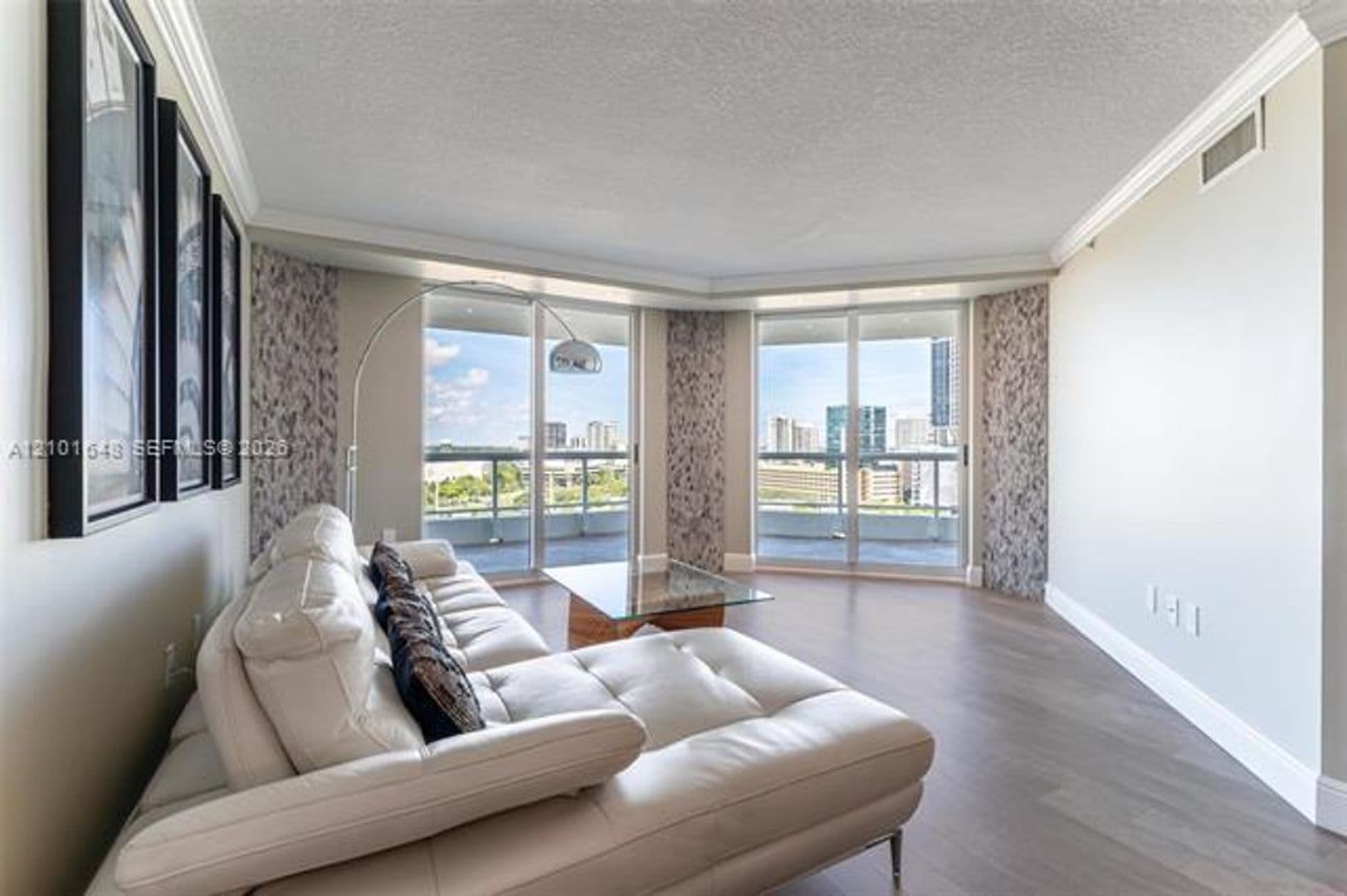 Fort Lauderdale Condo: 401 SW 4th Ave cu-1407