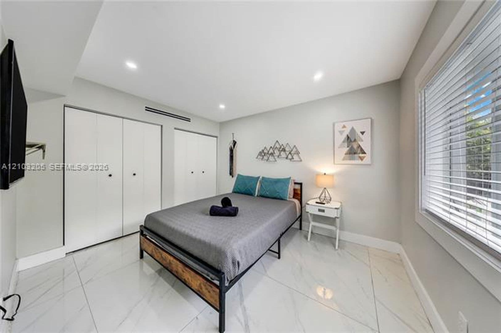 Miami House: 2612 SW 12th St # 2612