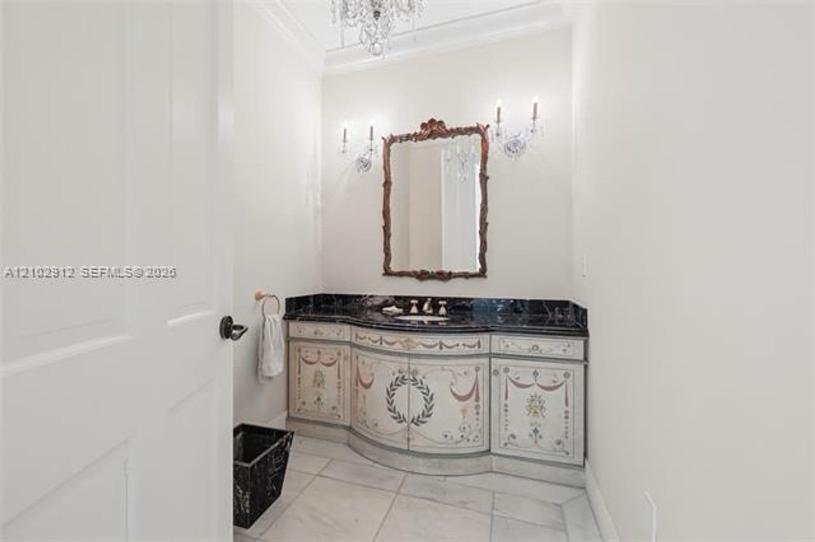 Coral Gables House: 11001 Old Cutler Rd # 11001