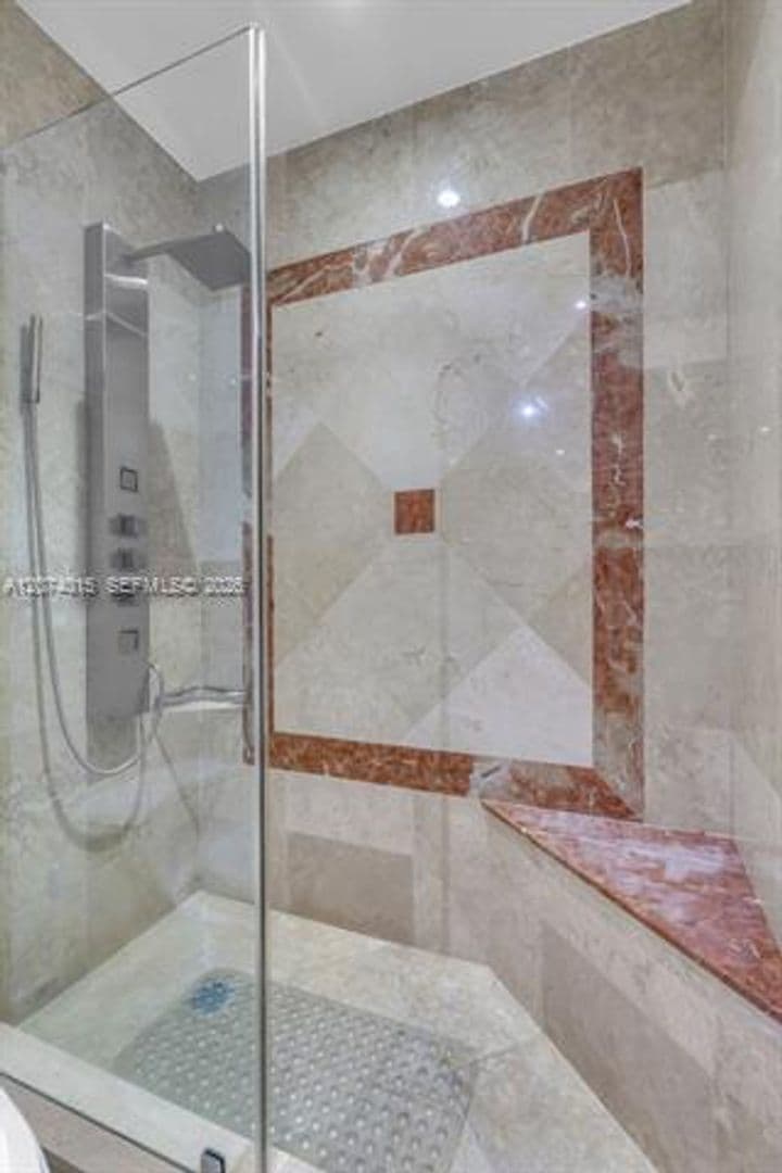 Key Biscayne Condo: 251 Crandon Blvd cu-431