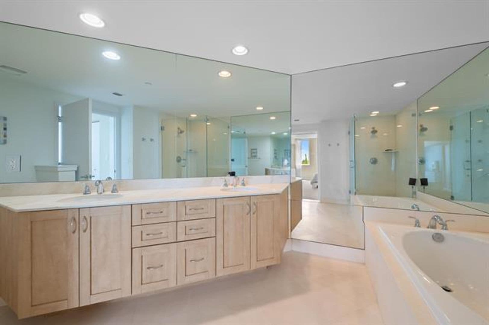 Fort Lauderdale Condo: 2821 N Ocean Blvd cu-401s
