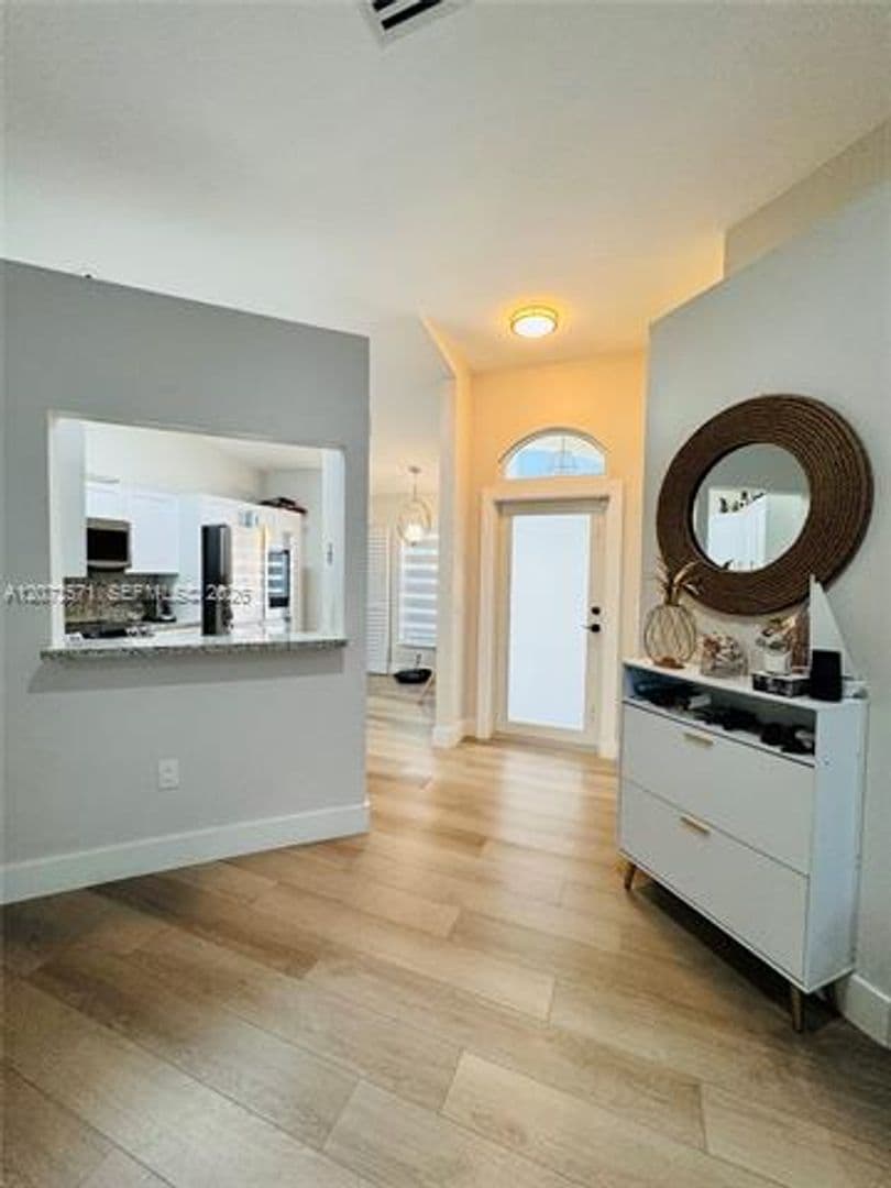 Hollywood House: 1480 Sweetbay Way # 1480