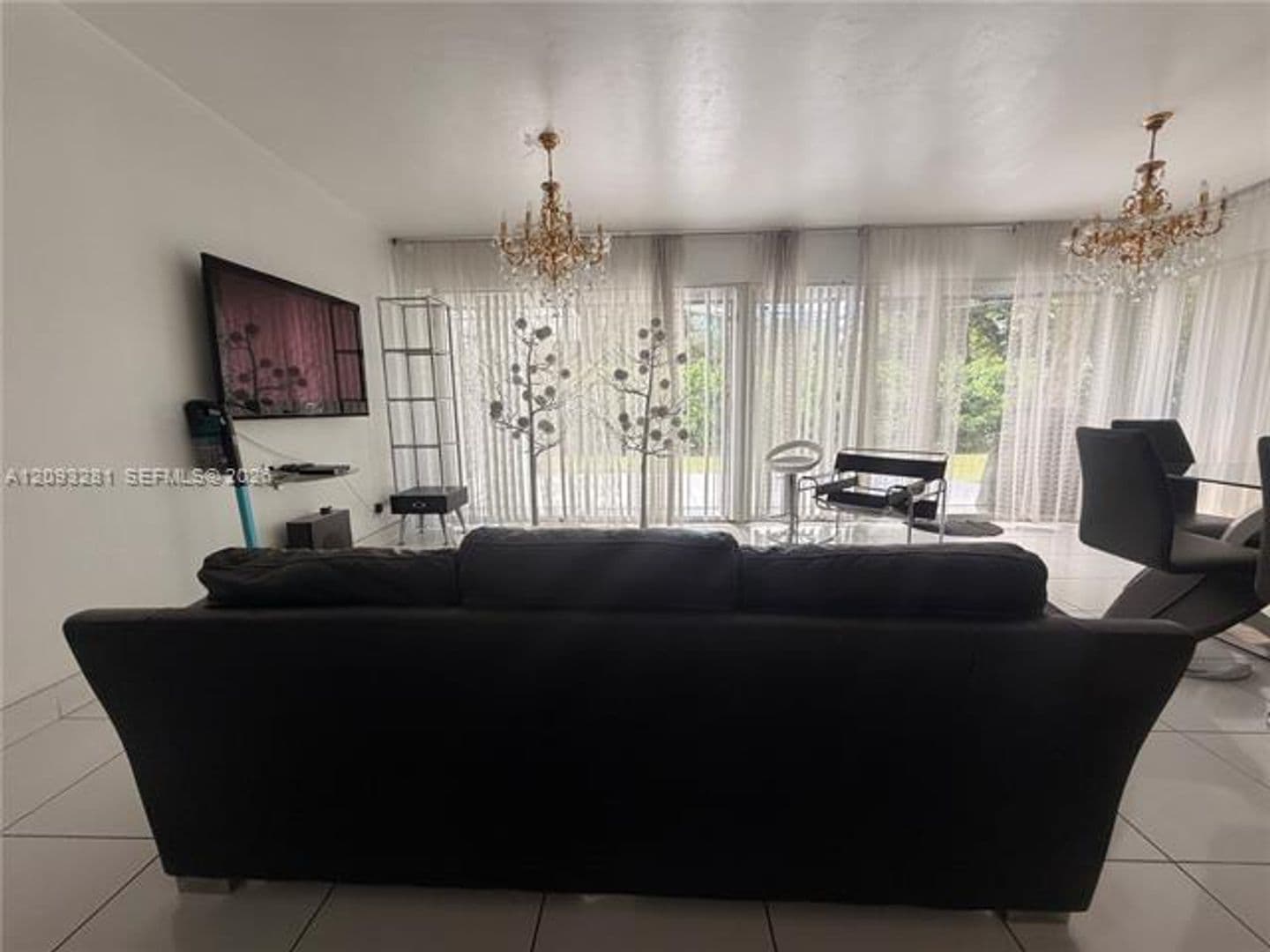 North Miami Beach House: 19091 NE 20th Ct # 19091