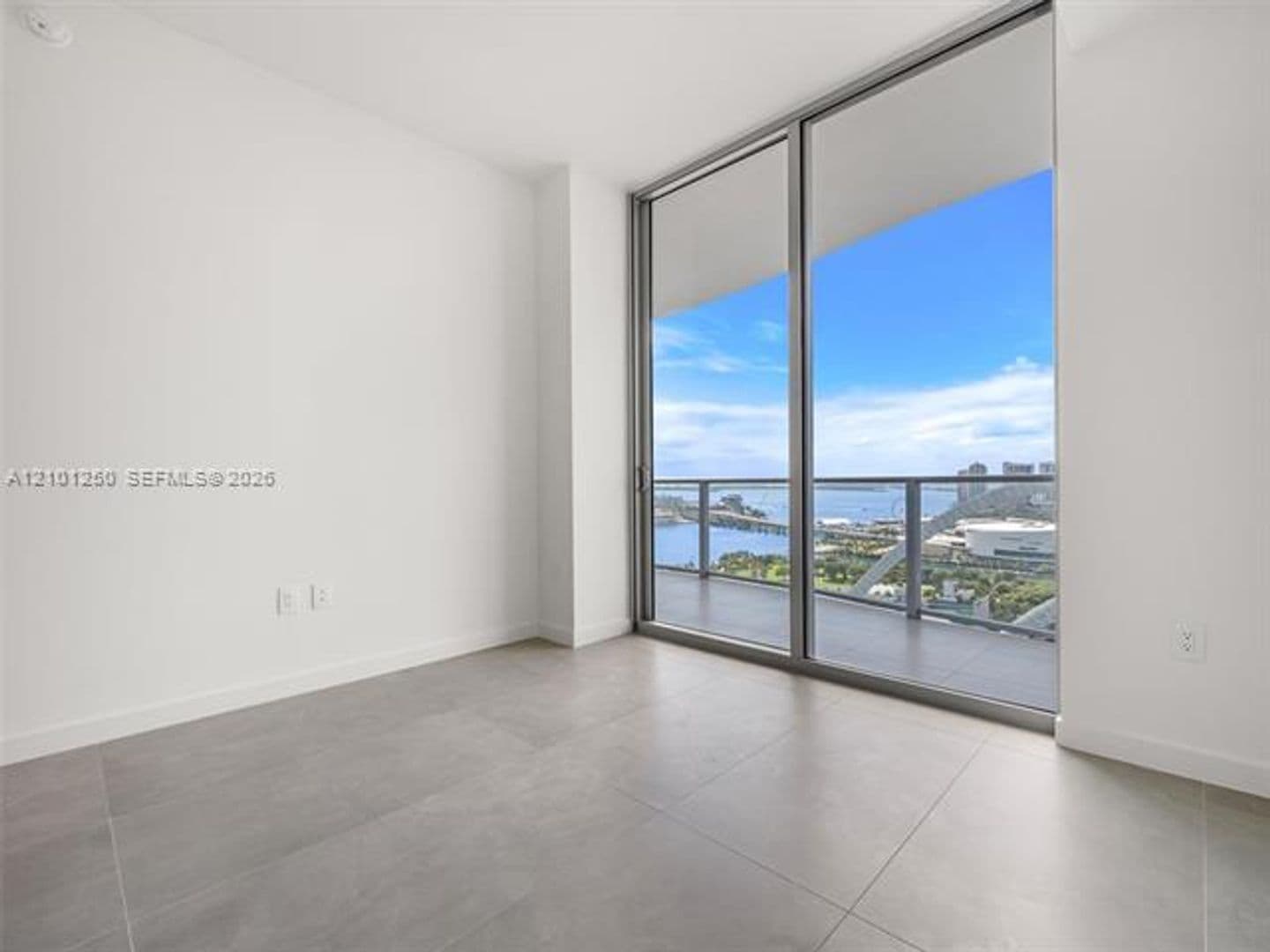 Miami Condo: 1400 Biscayne Blvd cu-701