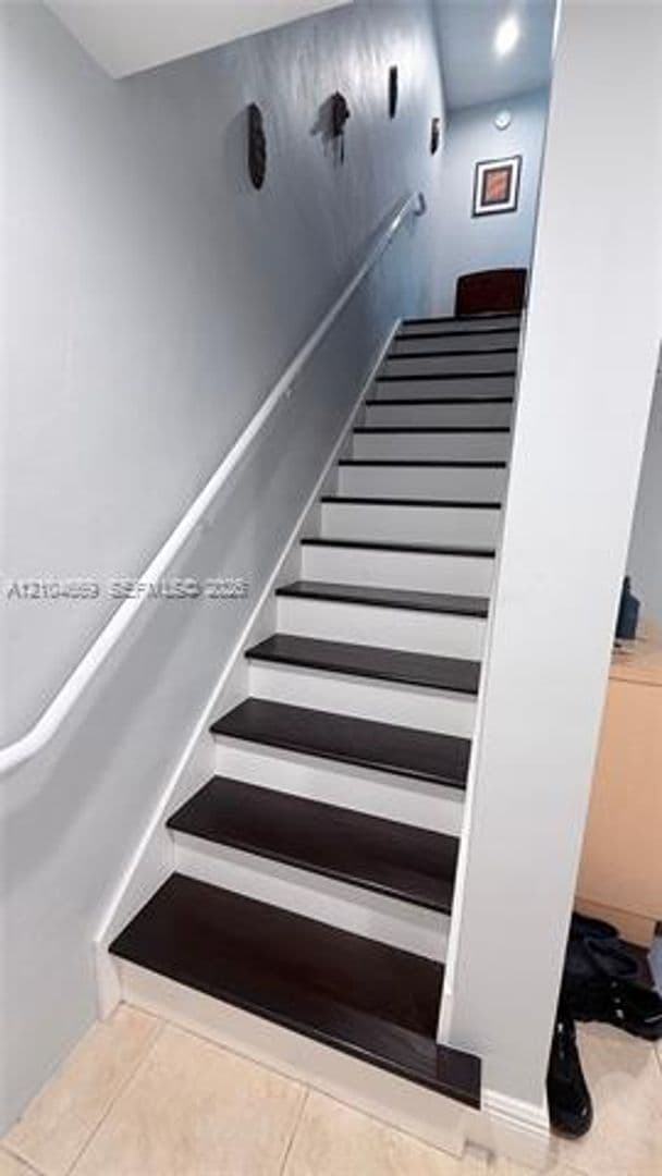 Miami Townhome: 3232 SW 22nd Ter cu-113
