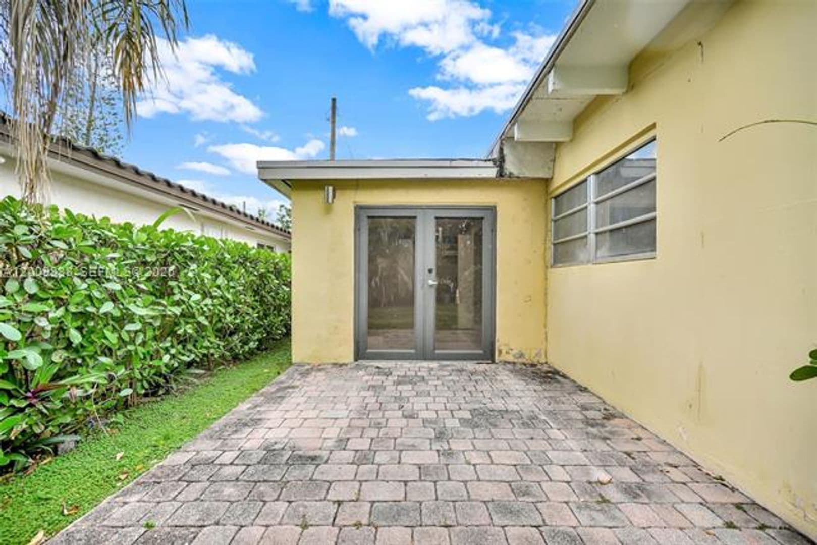 Miami House: 2225 SW 62nd Ct cu-2225