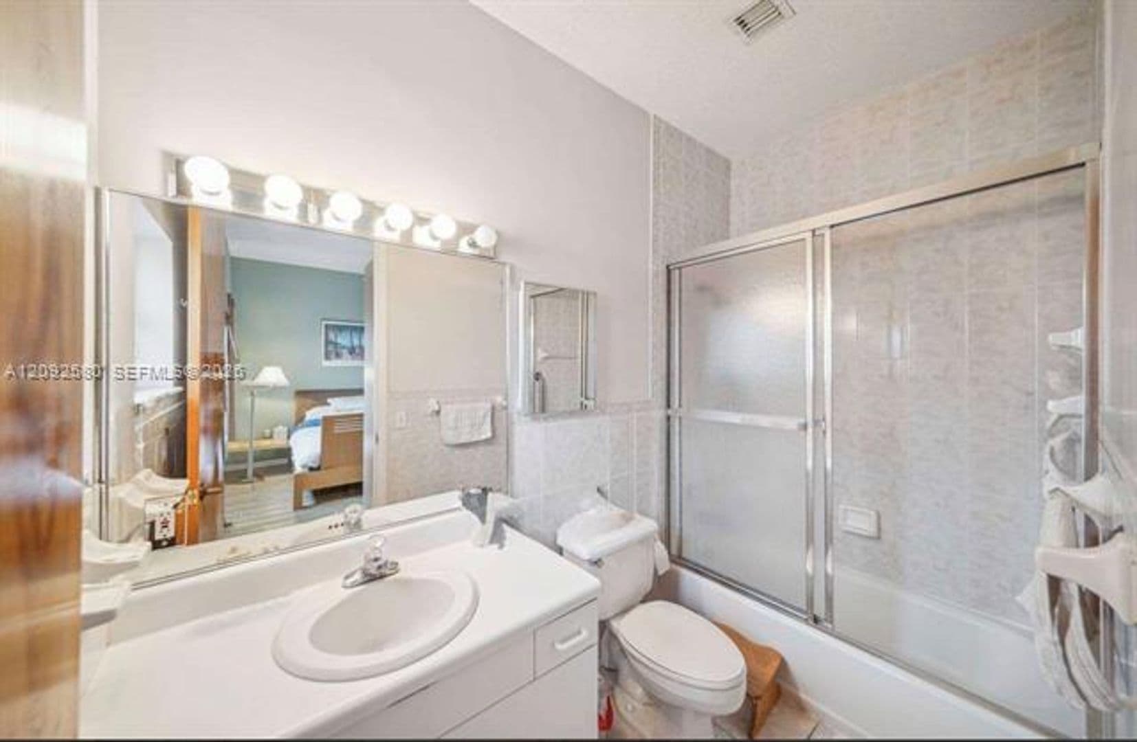 Surfside House: 9008 Collins Ave cu-402