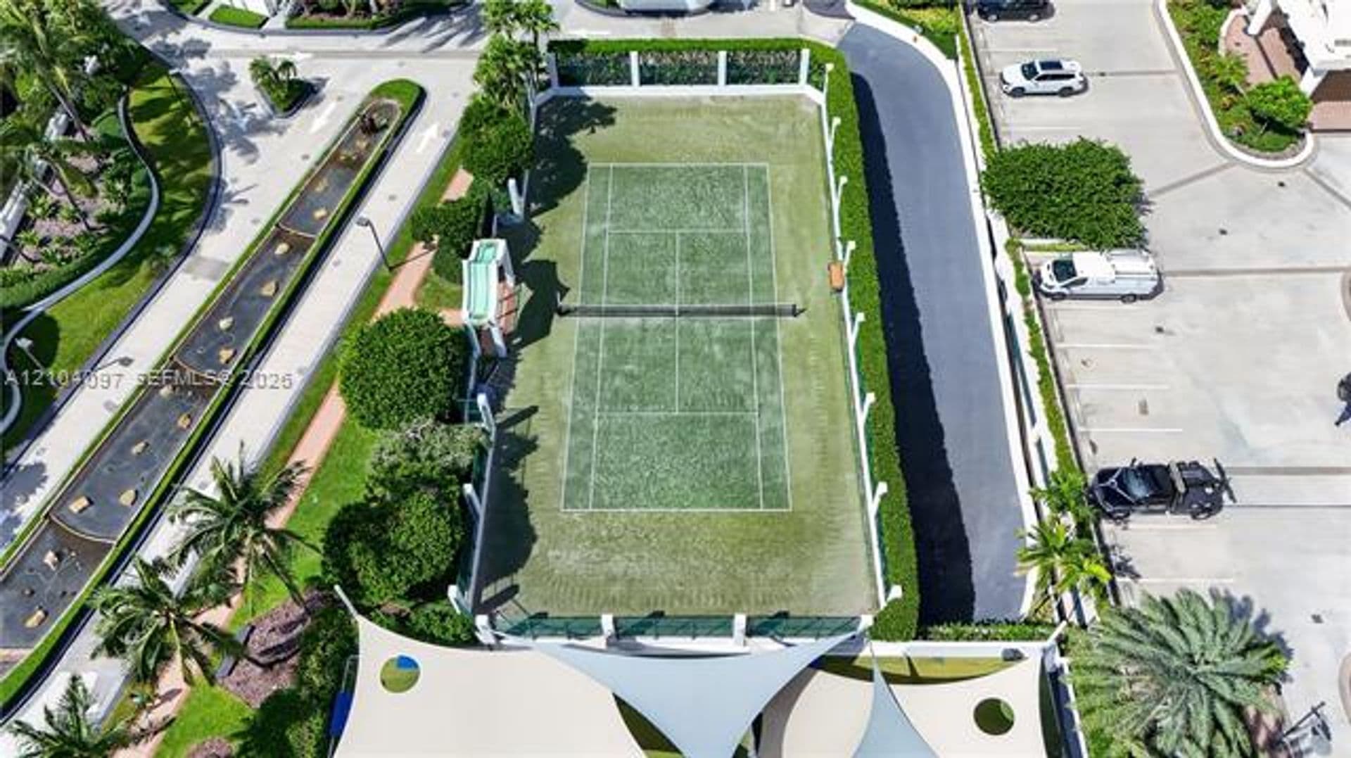 Miami Condo: 540 Brickell Key Dr cu-916