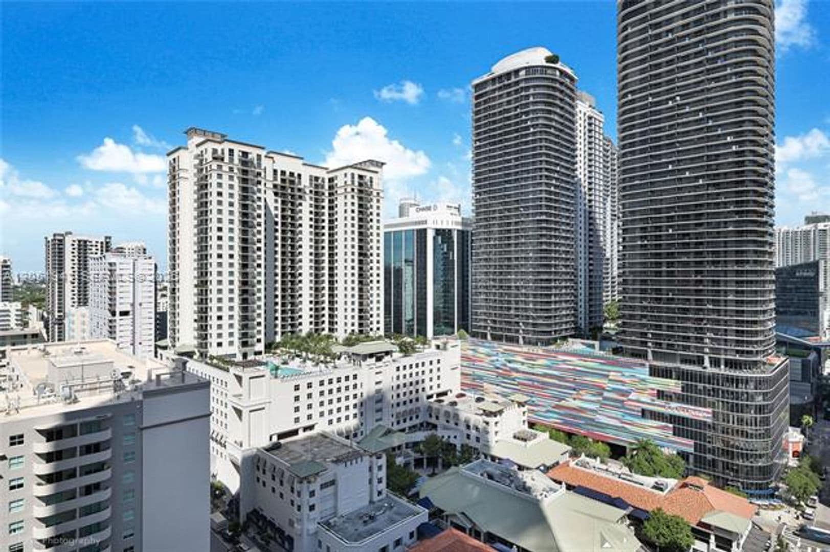 Miami Condo: 1000 Brickell Plz cu-2110