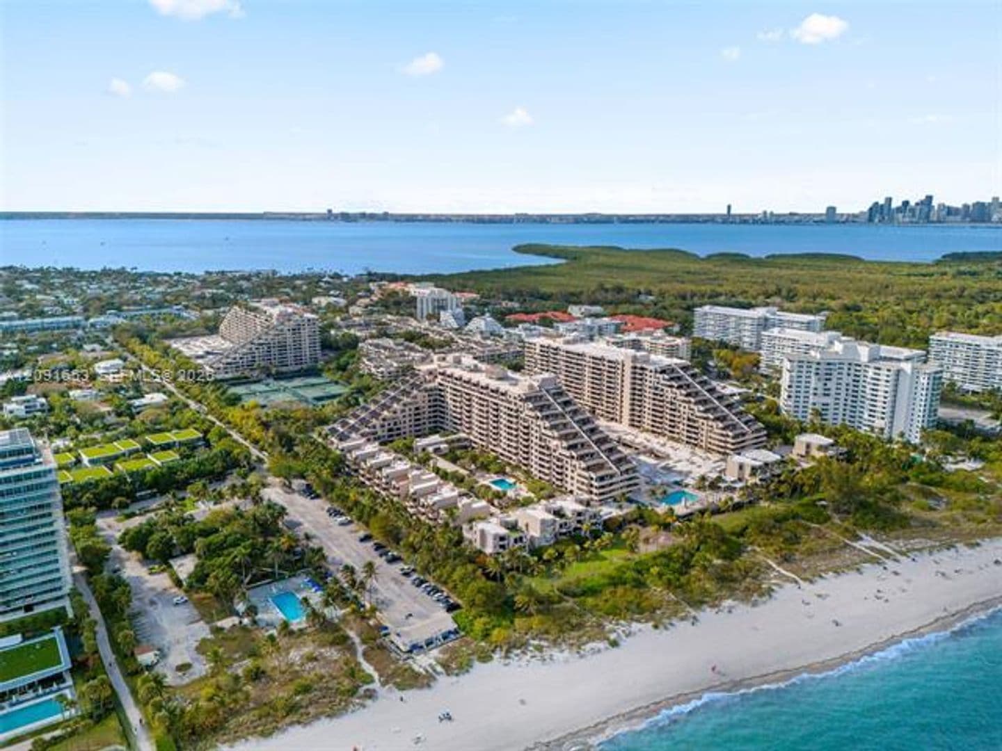 Key Biscayne Condo: 201 Crandon Blvd cu-739