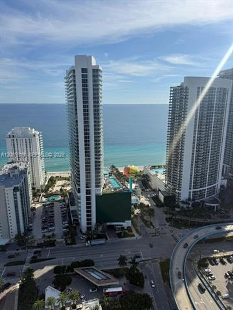 Hollywood Condo: 4010 S Ocean Dr cu-T3507