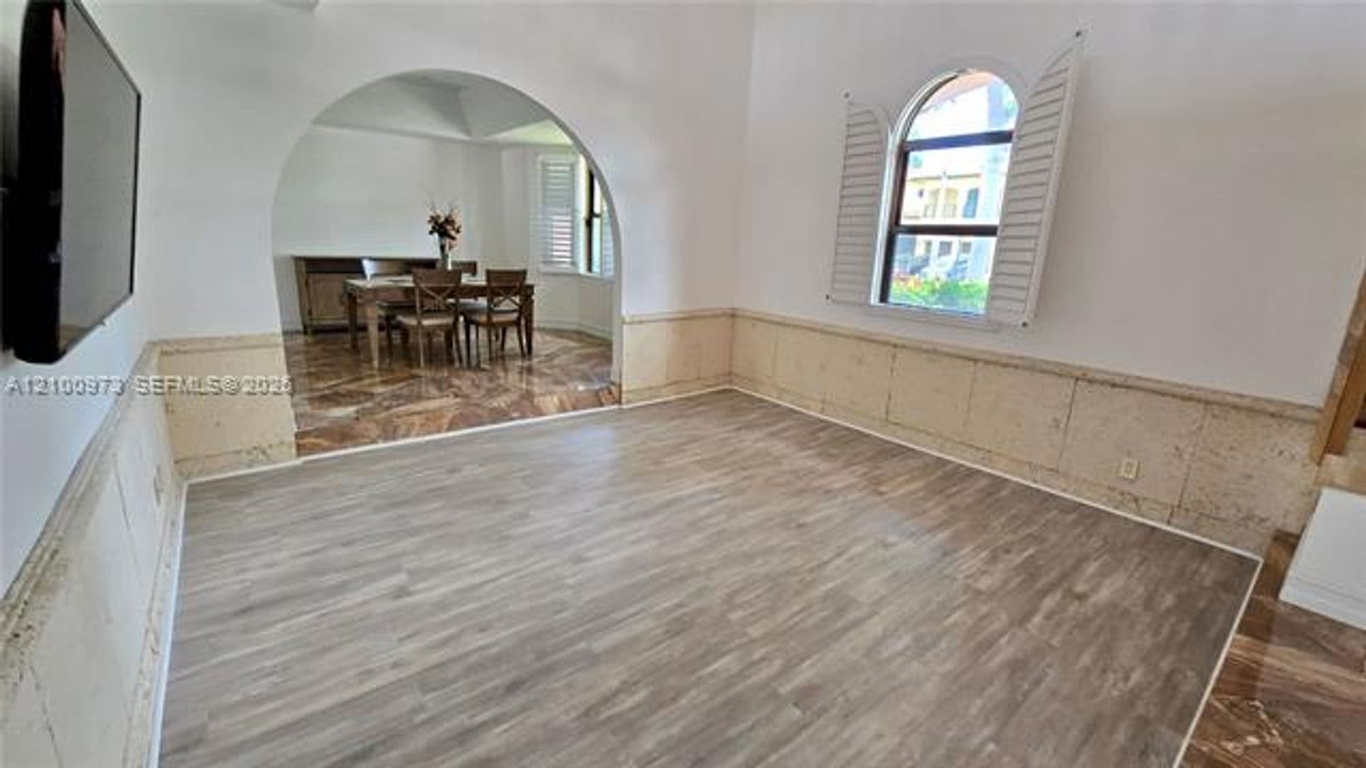 Hollywood House: 741 Tyler St # 741