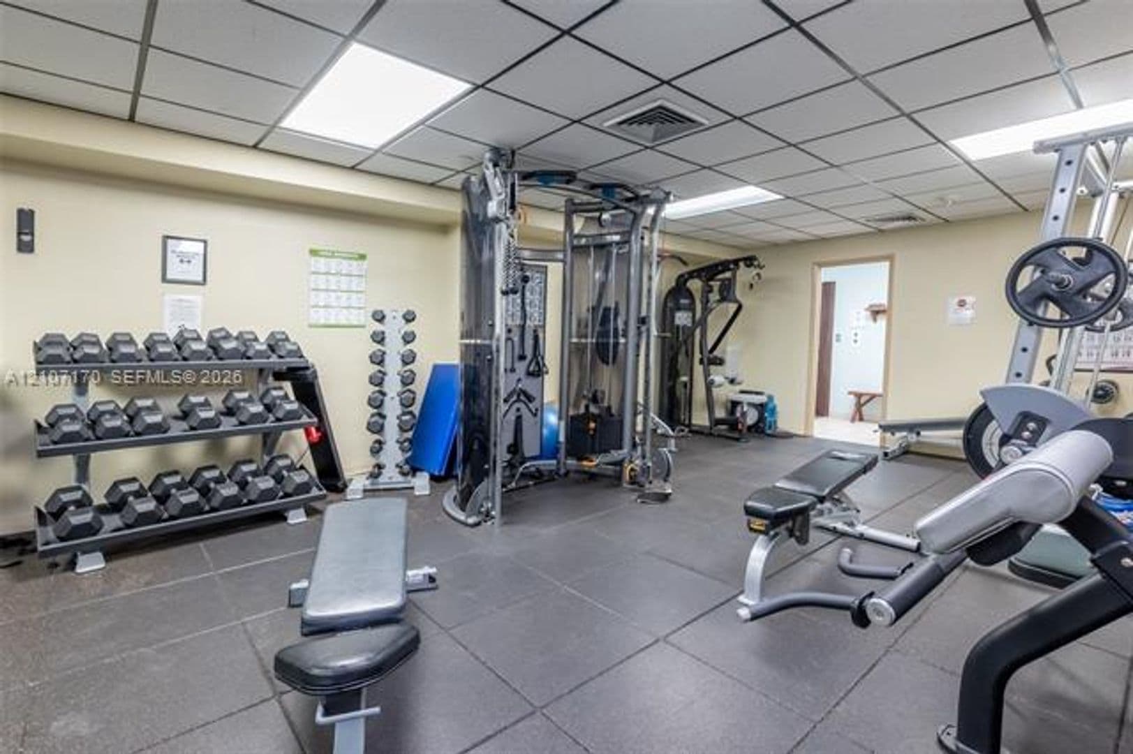 Hollywood Condo: 1201 S Ocean Dr cu-908S