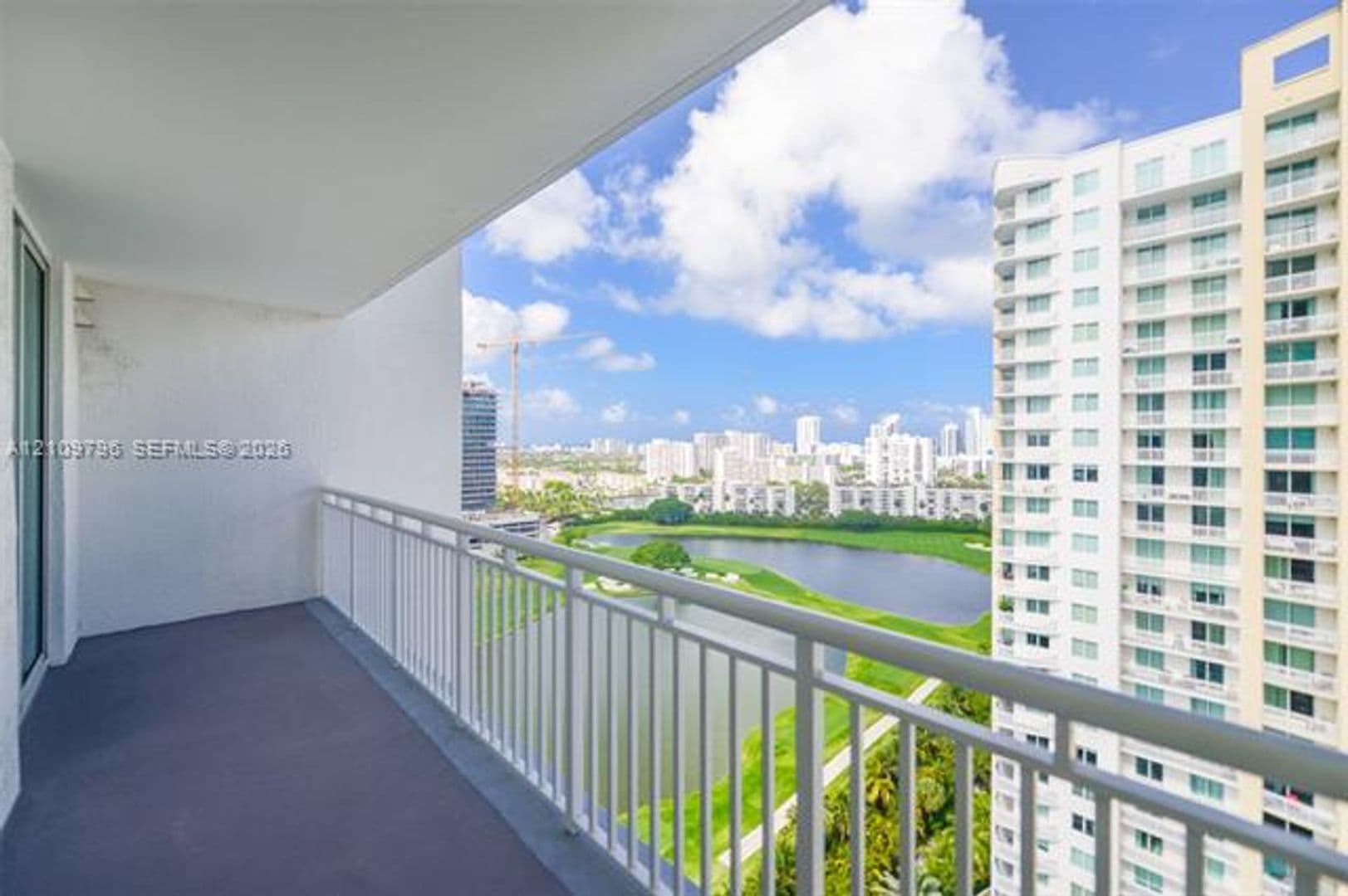 Hallandale Beach Condo: 1745 E Hallandale Beach Blvd cu-1903W