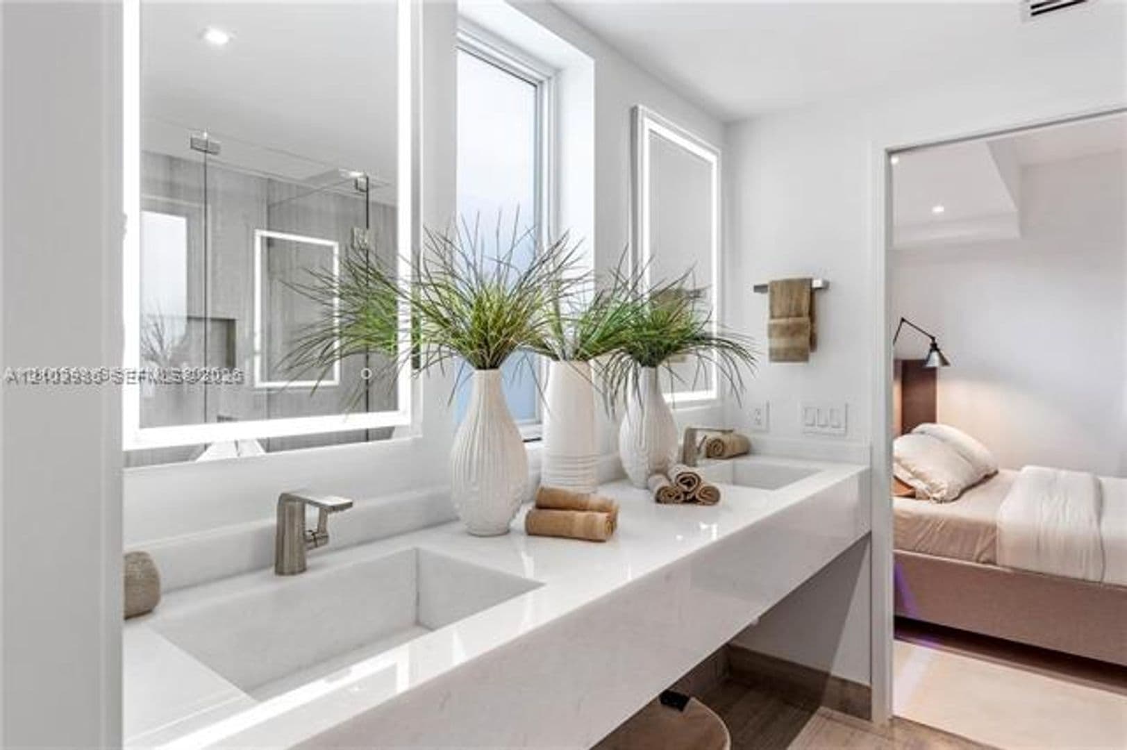 Fort Lauderdale House: 2406 Nassau Ln # 2406