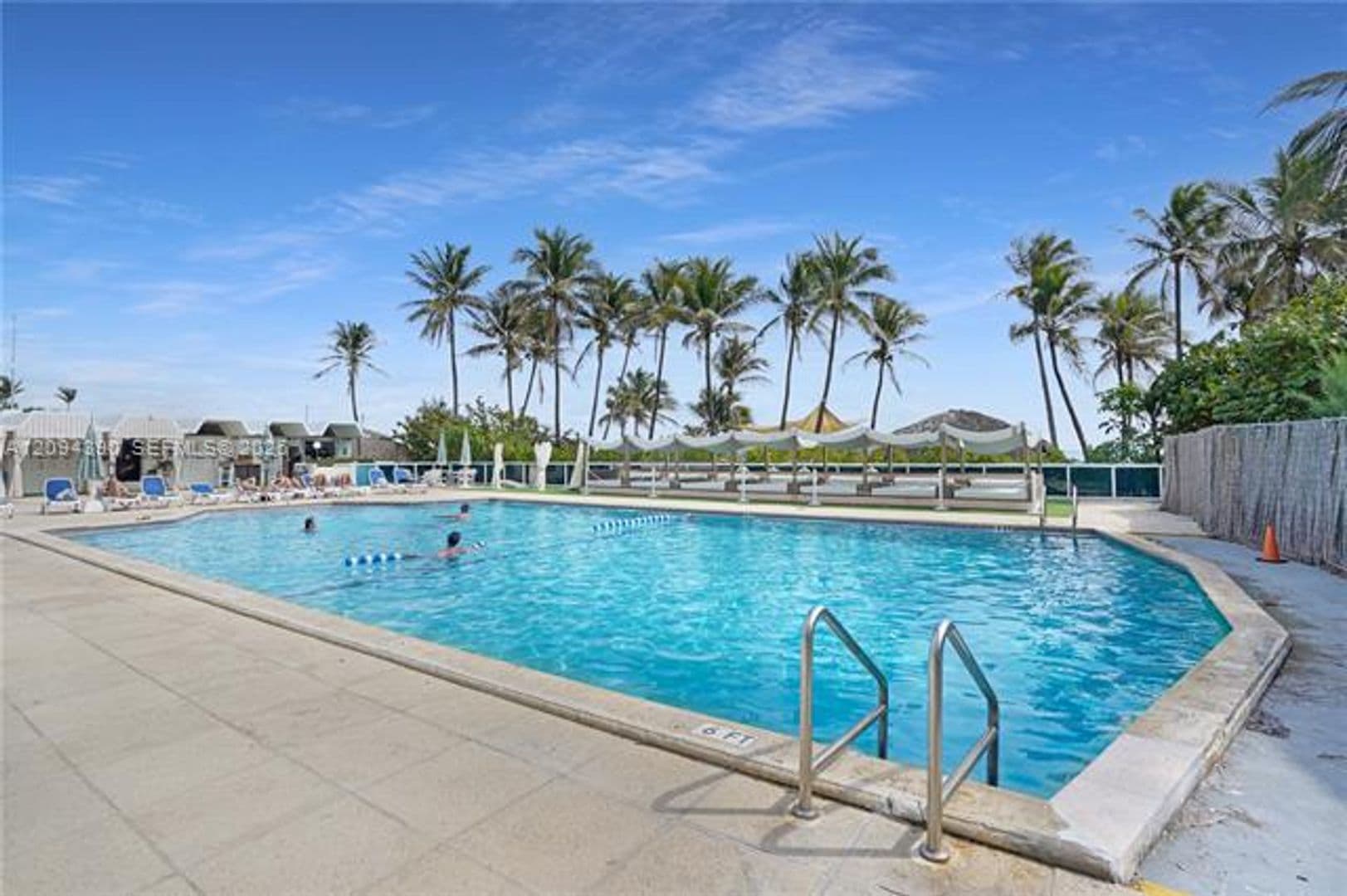 Miami Beach House: 5101 Collins Ave cu-11J