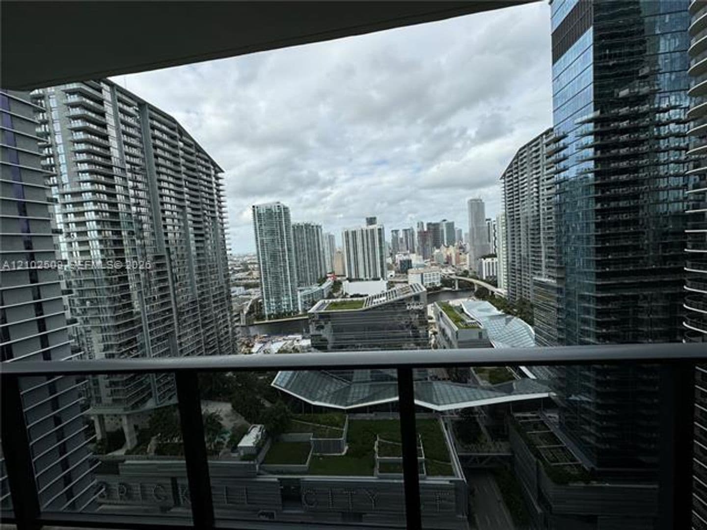 Miami Condo: 45 SW 9th St cu-3010
