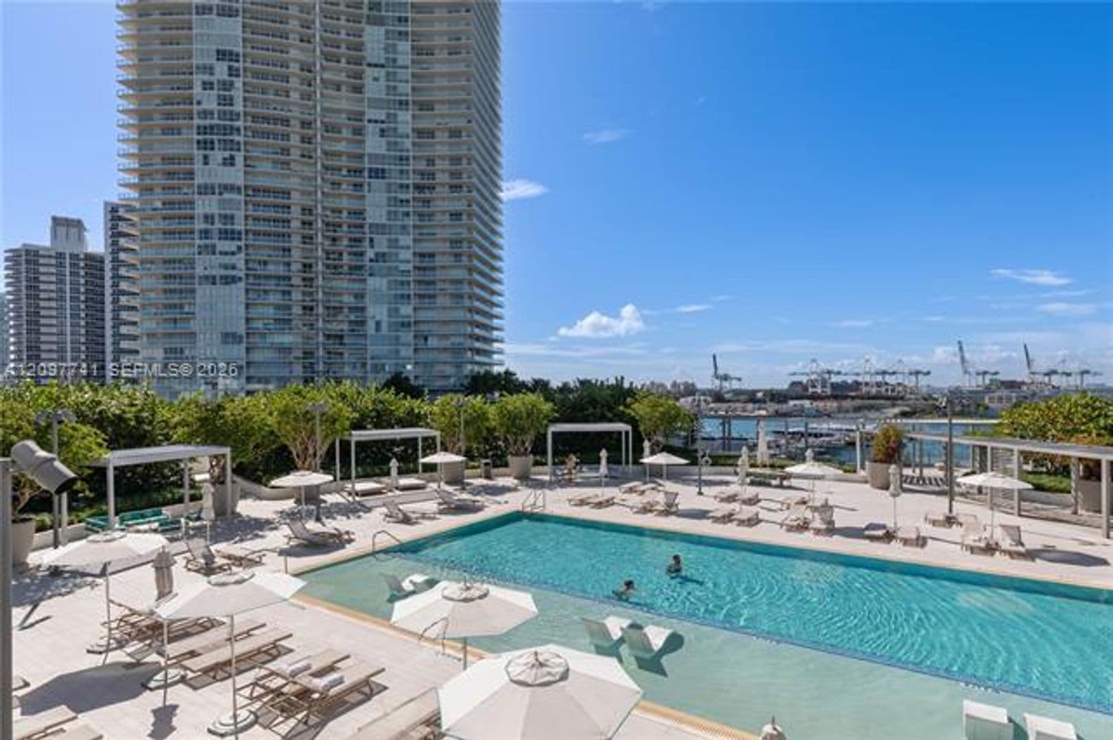 Miami Beach Condo: 500 Alton Rd cu-802