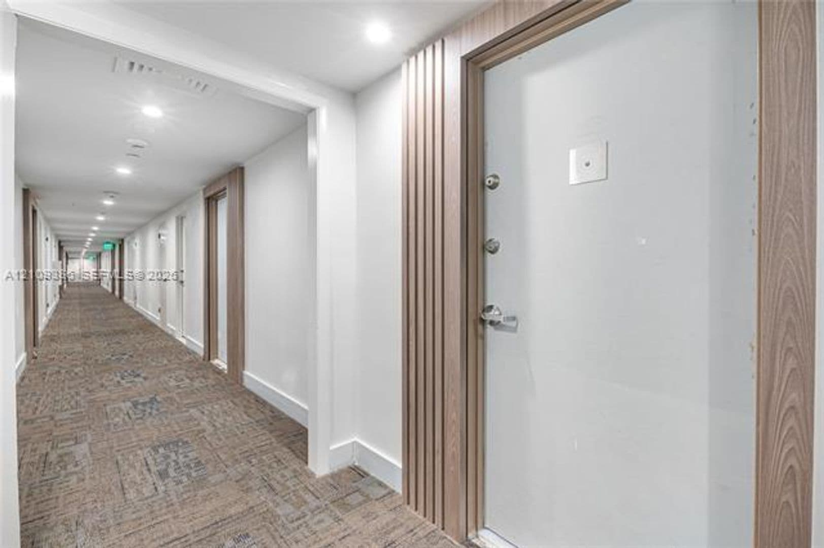 Miami Beach Condo: 1200 West Ave cu-1419