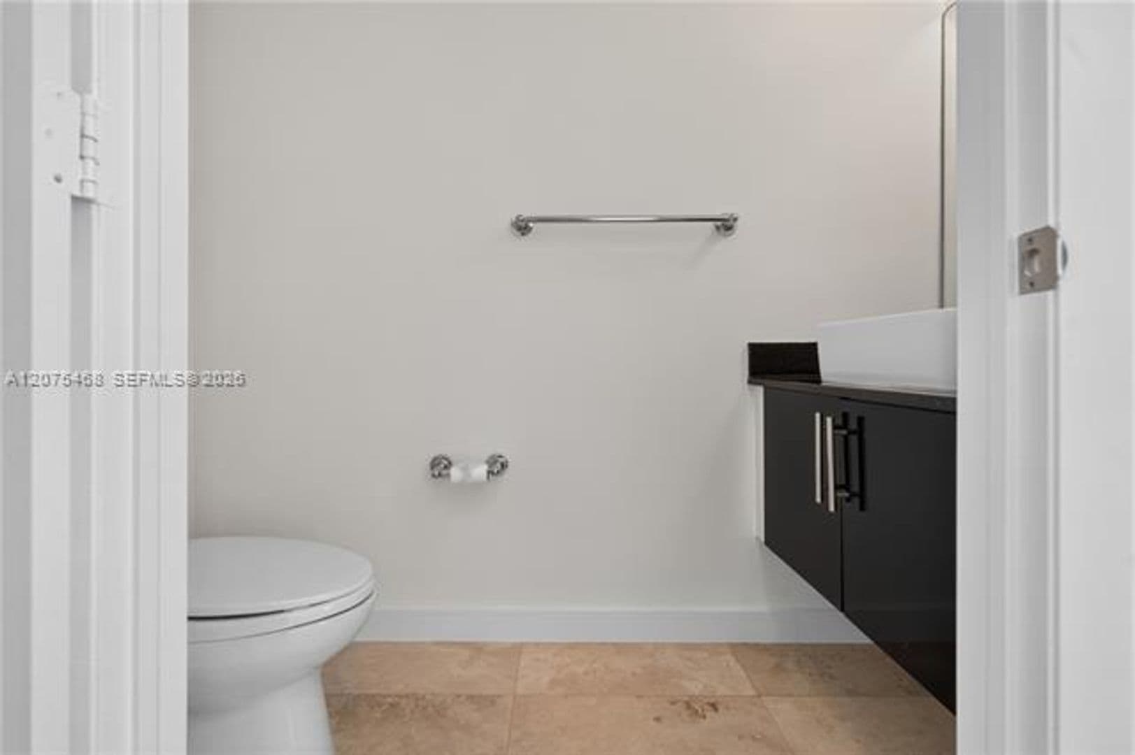 Miami Condo: 31 SE 5th St cu-4212