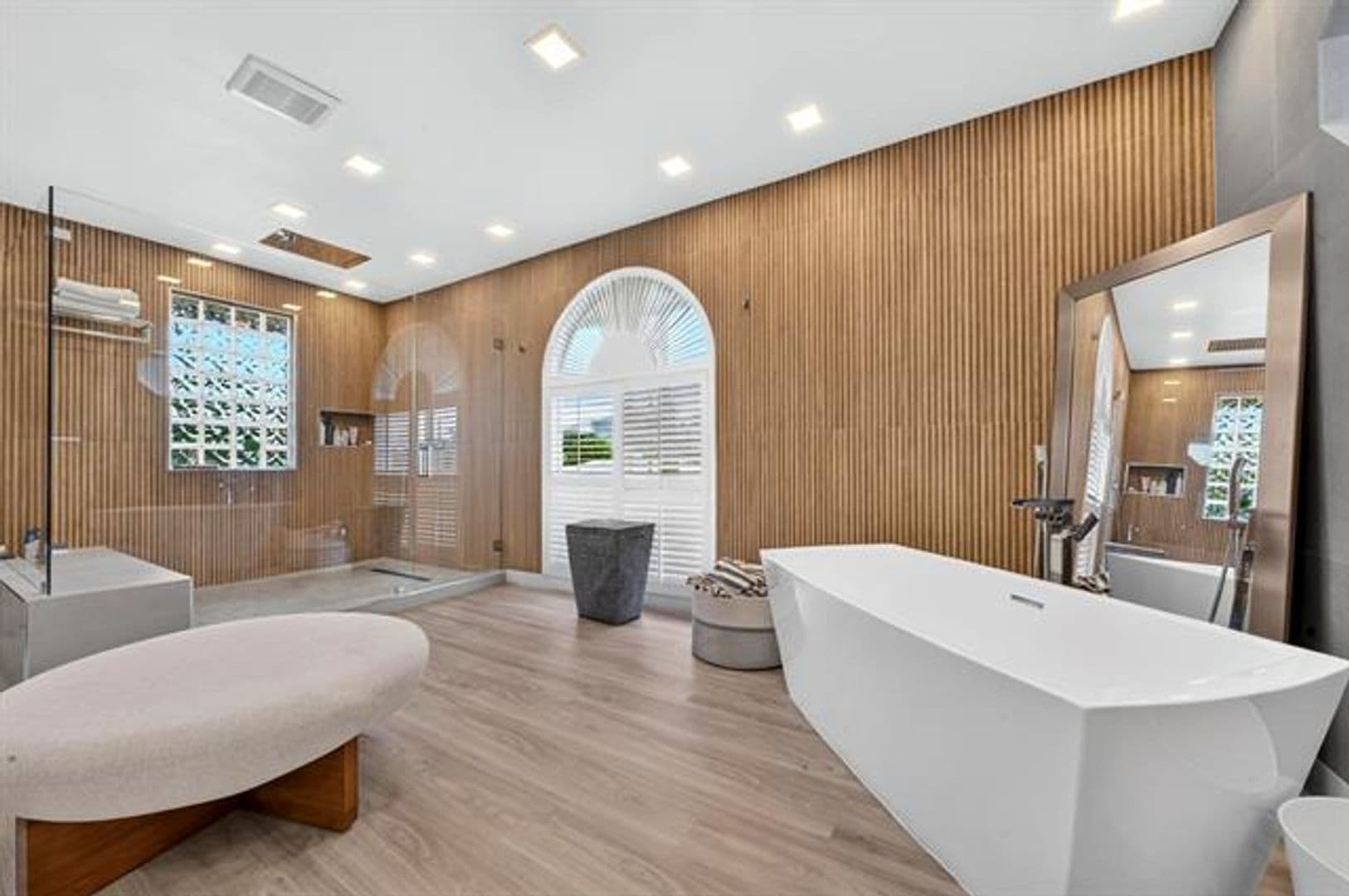 Fort Lauderdale House: 11 Castle Harbor Isle Dr # 11
