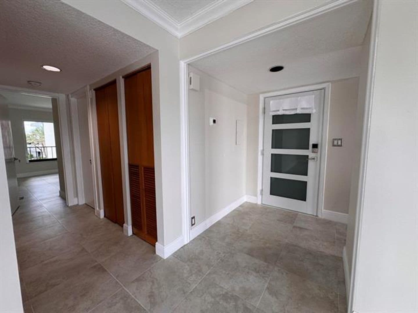 Hollywood Condo: 3200 N Ocean Dr cu-206
