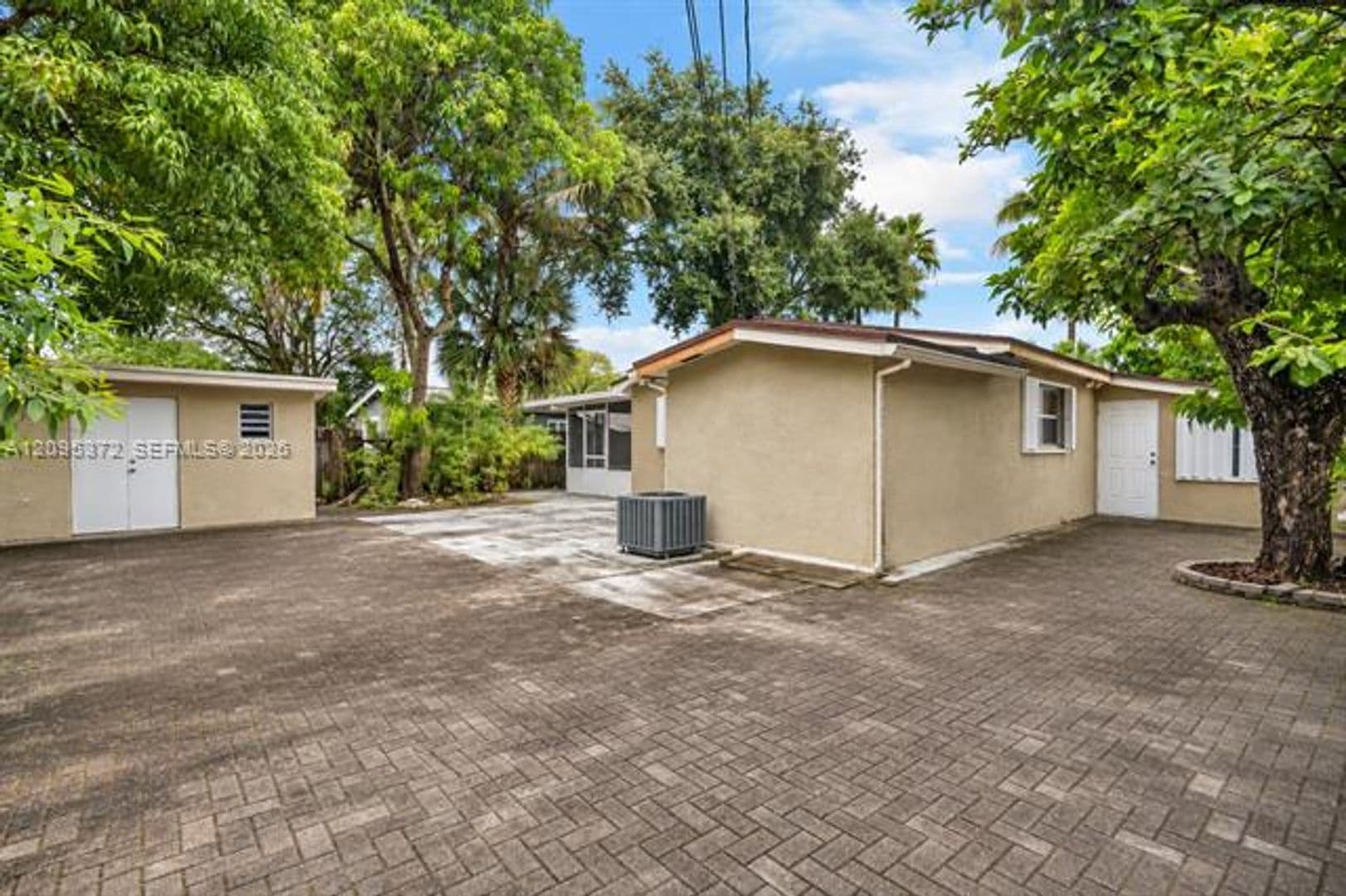 Miramar House: 7580 Ramona St # 7580