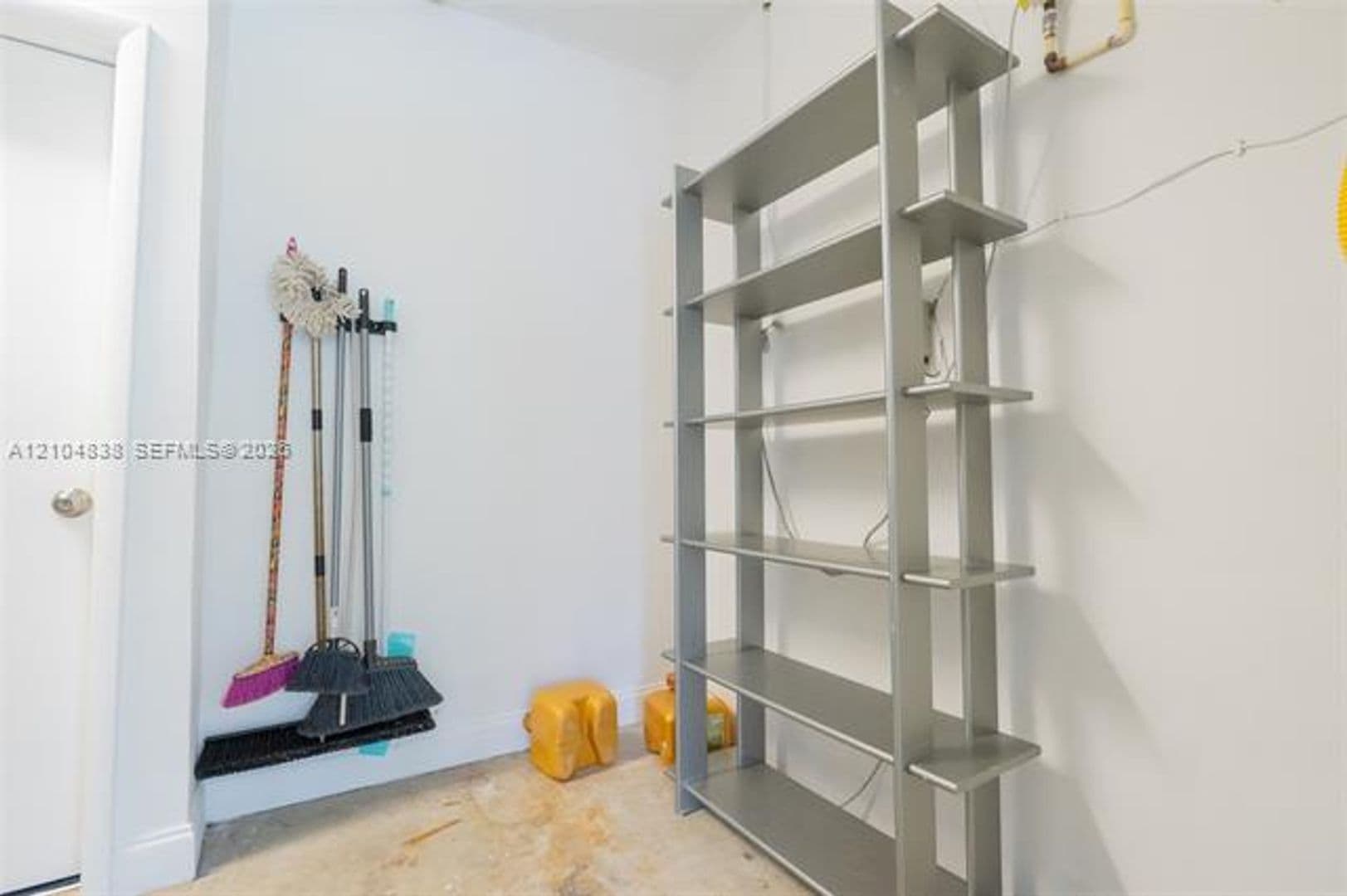 Plantation House: 5250 SW 4th Ct # 5250