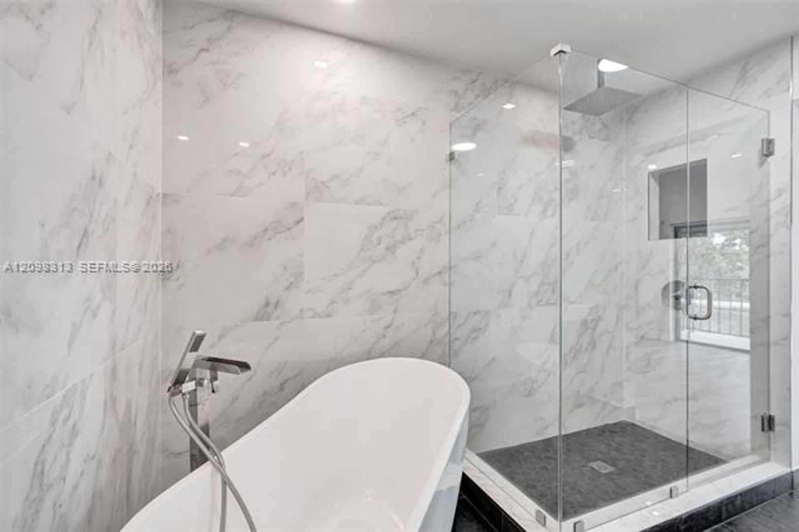 Miami Townhome: 1000 NW N River Dr th 6