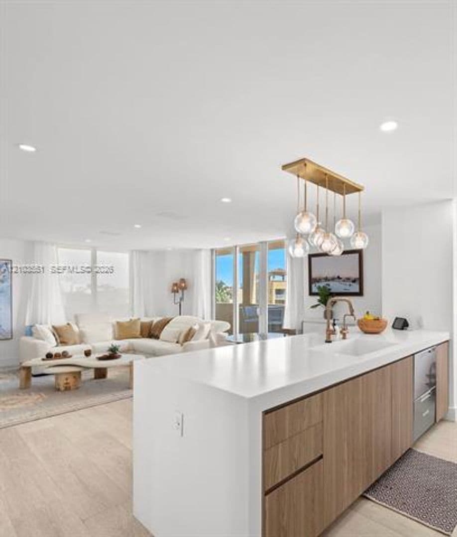 Miami Beach Condo: 90 Alton Rd cu-511