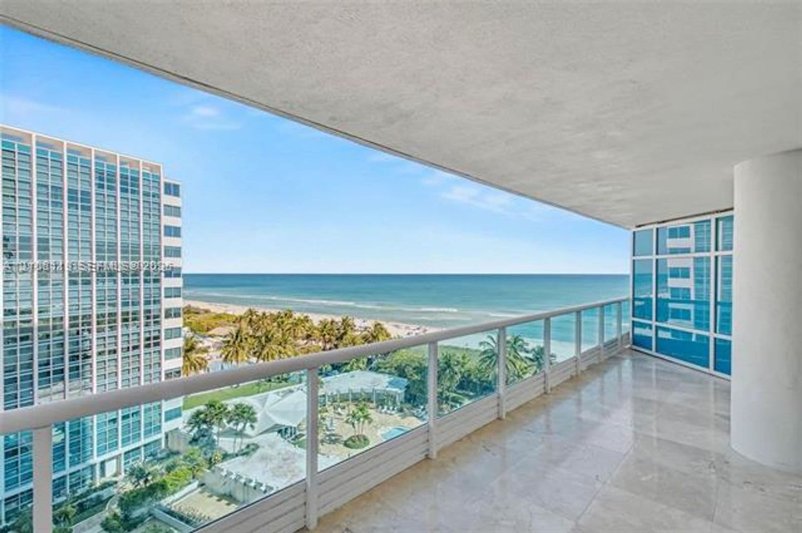 Miami Beach Condo: 5025 Collins Ave cu-903