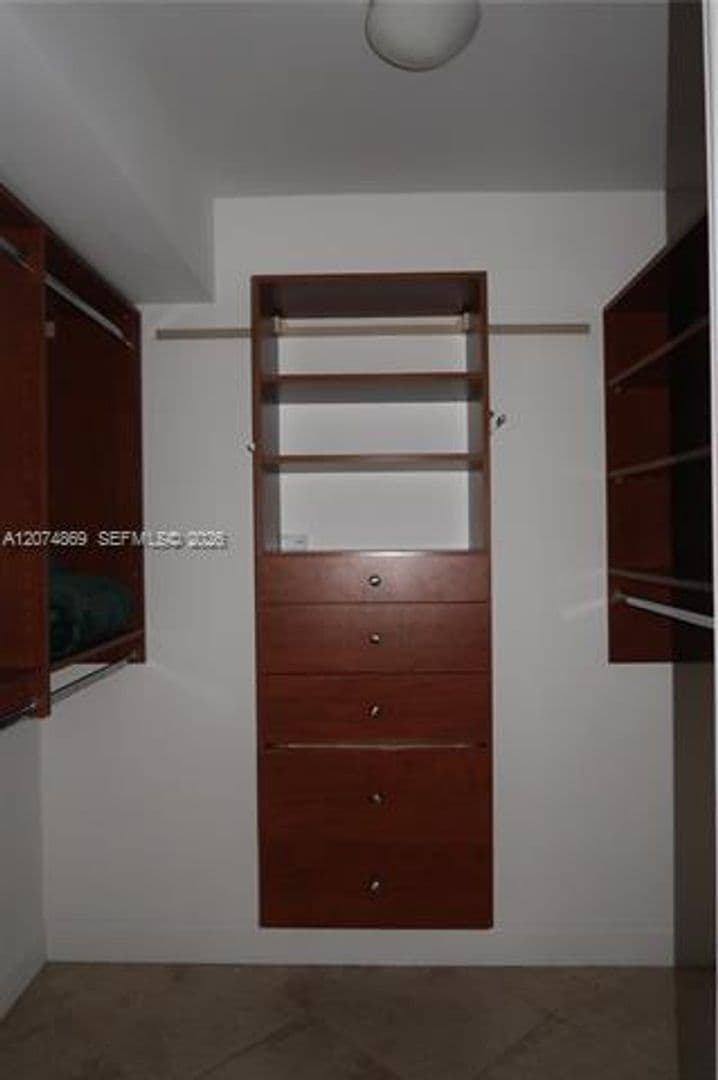 Bal Harbour Condo: 9801 Collins Ave cu-14T