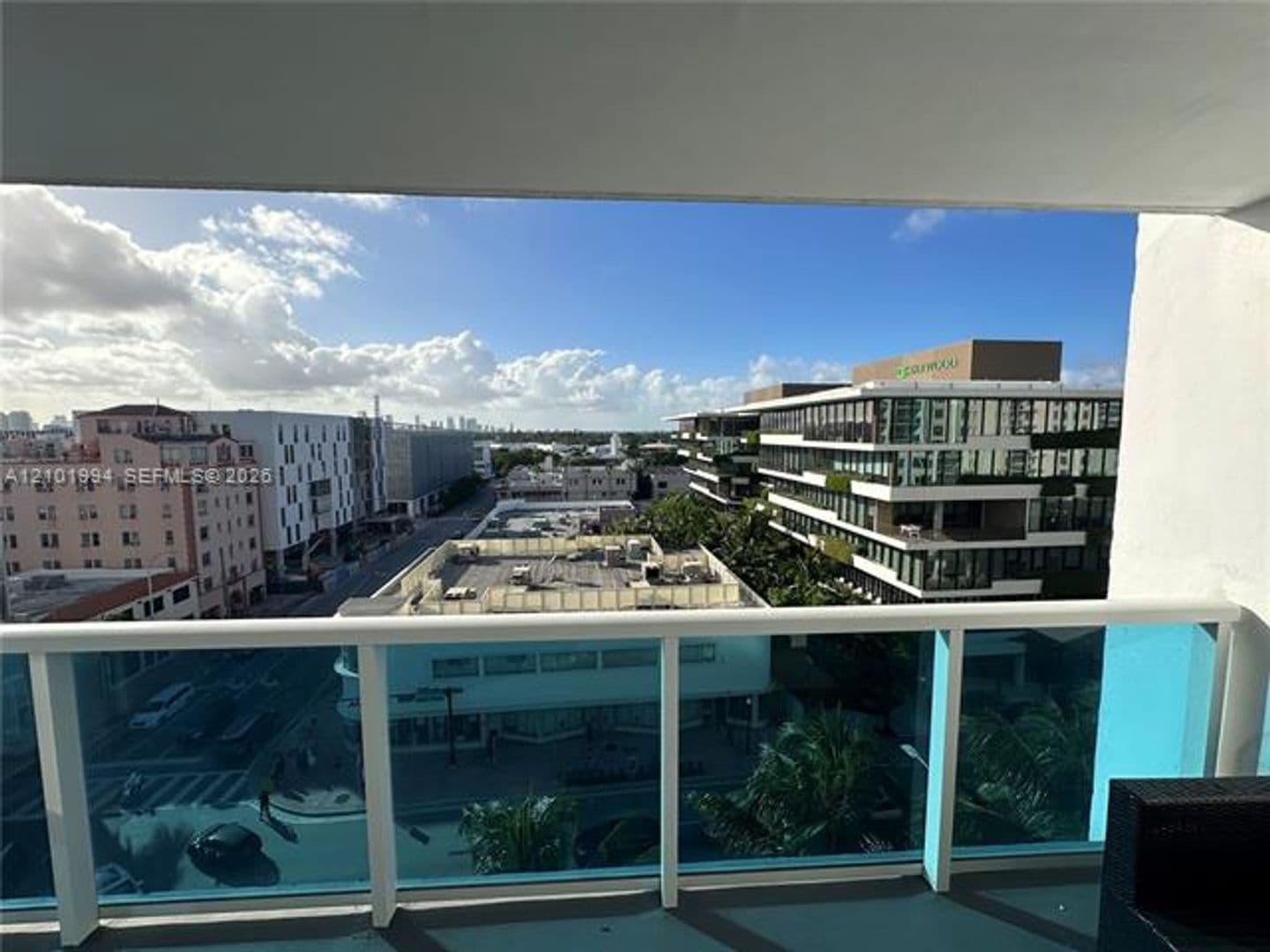 Miami Beach Condo: 2301 Collins Av cu-737