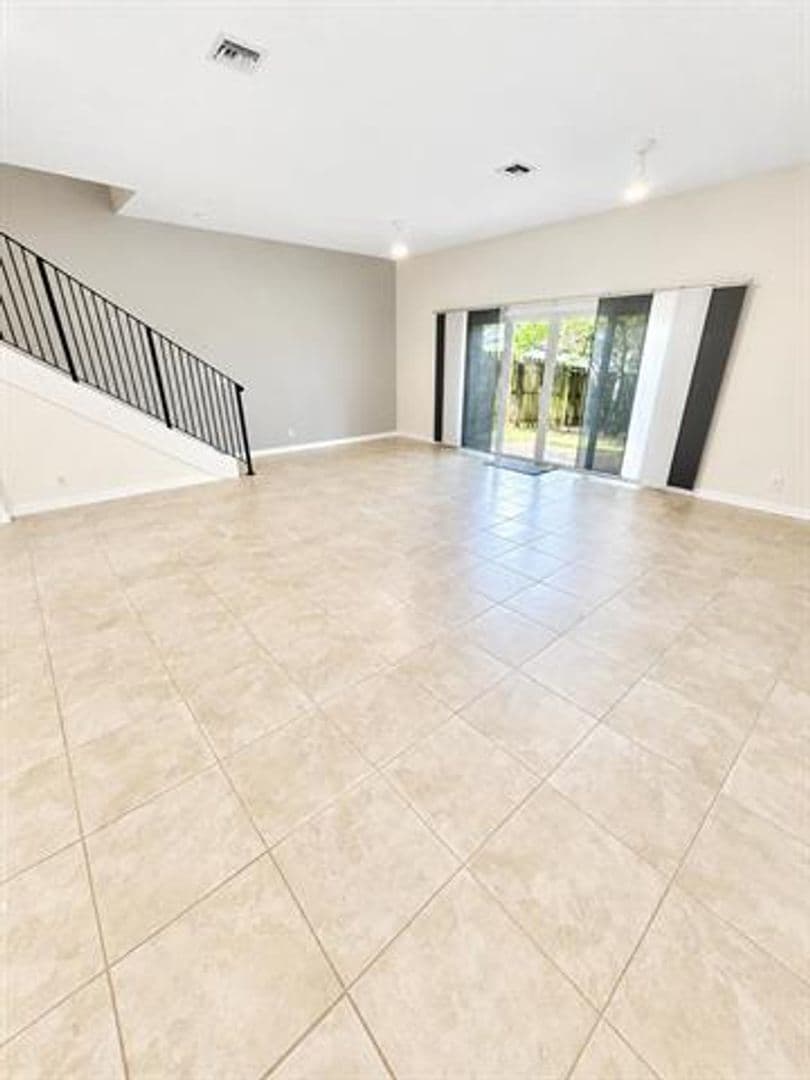 Fort Lauderdale Townhome: 2931 SW 18th Terrace th 2931