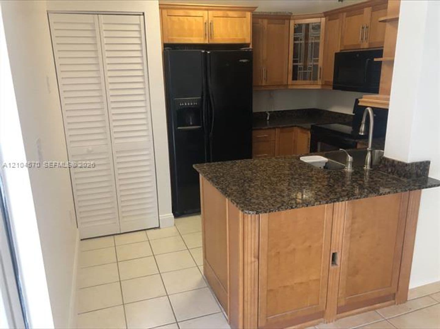 Miami Condo: 341 W Park Dr cu-106-15