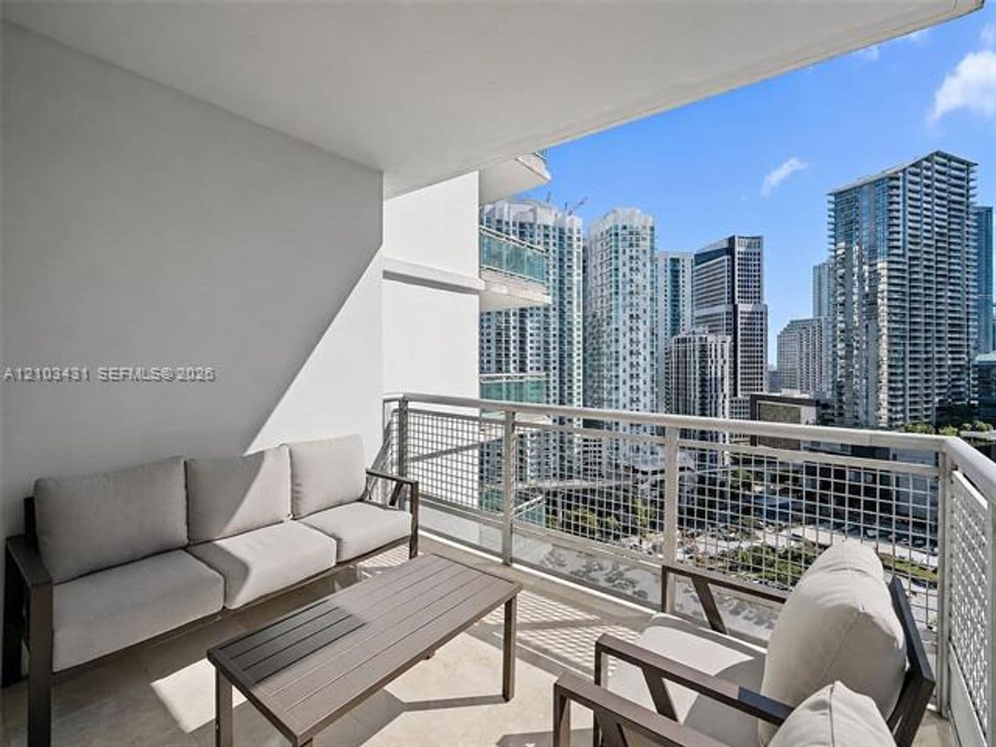 Miami Condo: 350 S Miami Ave cu-2304