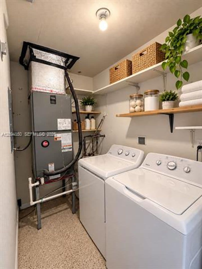 Hialeah House: 554 E 10th St cu-554