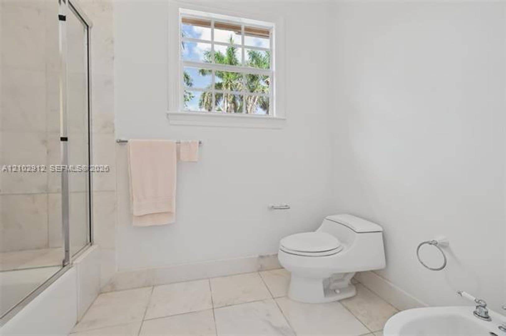 Coral Gables House: 11001 Old Cutler Rd # 11001