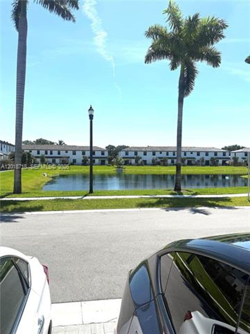 Dania Beach Townhome: 4941 Oakmont Dr th 5838