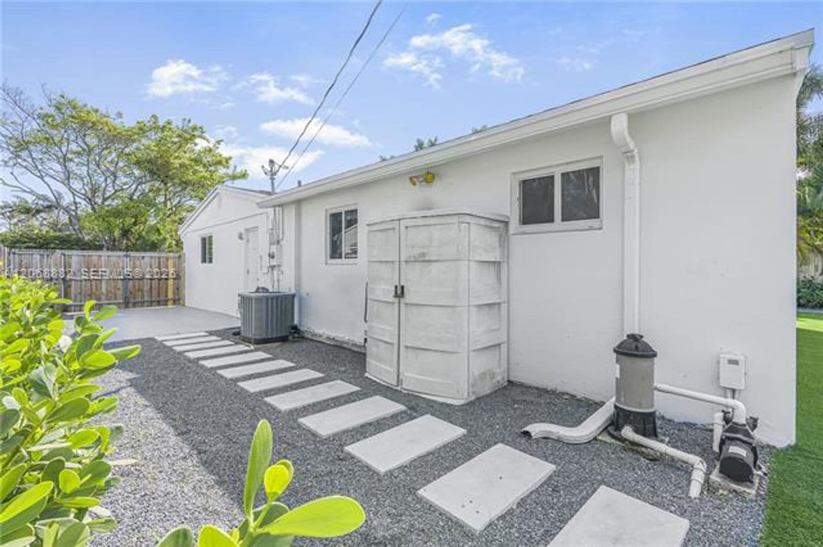 Hollywood House: 1116 N 31st Ave # 1116