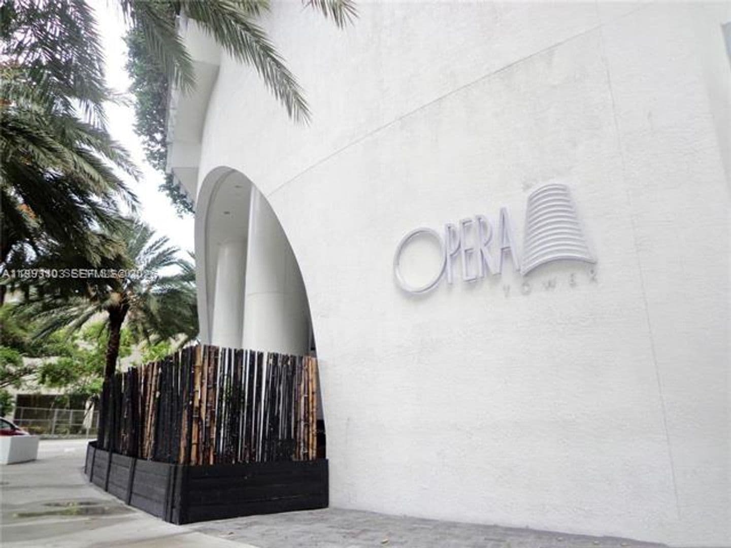 Miami Condo: 1750 N Bayshore Dr cu-2401