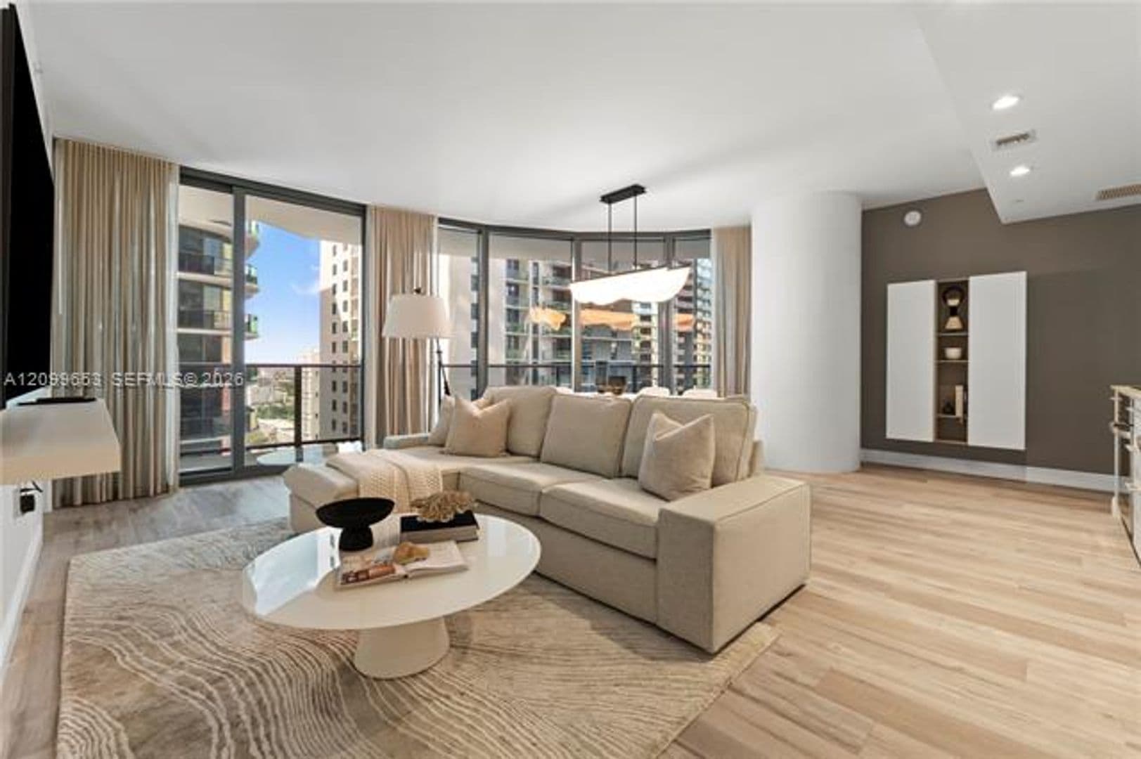 Miami Condo: 45 SW 9th St cu-1708